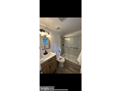 Investors dream! This is 2 houses with 4 additional waterfront - photo 15