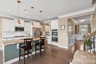 Move-in ready Lake Norman lifestyle home. 5 bed, 4 bath, 2,945 - photo 16