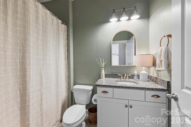 Move-in ready Lake Norman lifestyle home. 5 bed, 4 bath, 2,945 - photo 22
