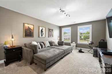 Move-in ready Lake Norman lifestyle home. 5 bed, 4 bath, 2,945 - photo 26
