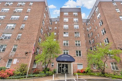 Welcome to 640 W 231st St #2B, an east-facing, freshly painted - photo 27