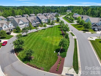 Move-in ready Lake Norman lifestyle home. 5 bed, 4 bath, 2,945 - photo 41