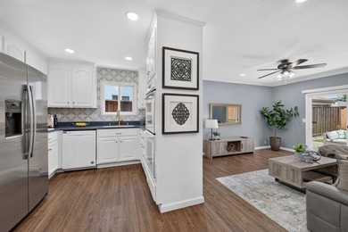 Beautiful ranch home, ideally located close to Shady Oaks Park - photo 14