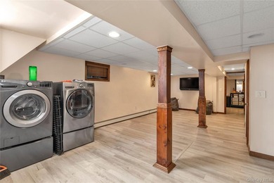 Move Right Into This Spacious Single Family Home In Jamaica - photo 15