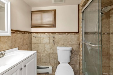 Move Right Into This Spacious Single Family Home In Jamaica - photo 19