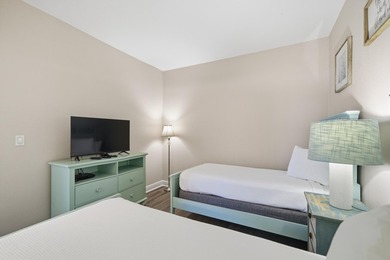 Seller is offering $5,000 towards the buyer's closing costs or - photo 22