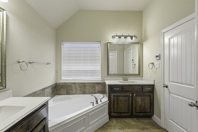 Single-story 3-bedroom, 2-bath home with a study, game room - photo 22
