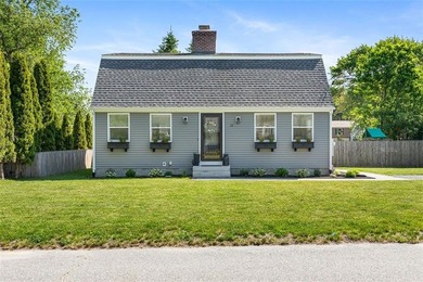 Welcome to this beautifully maintained 4-bedroom, 1.5-bath home - photo 3