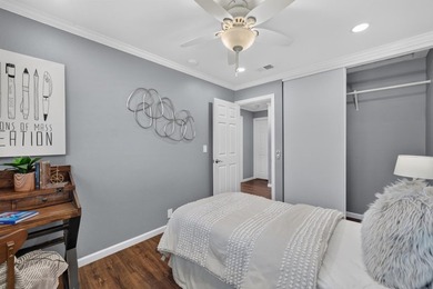 Beautiful ranch home, ideally located close to Shady Oaks Park - photo 25
