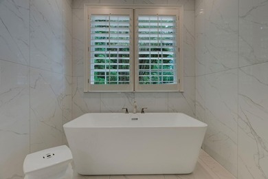 COMPLETELY RENOVATED LAKE VIEW AND GOLF COURSE HOME IN - photo 32