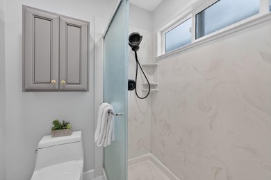 Beautiful ranch home, ideally located close to Shady Oaks Park - photo 39