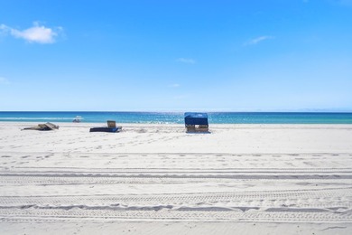 Seller is offering $5,000 towards the buyer's closing costs or - photo 41