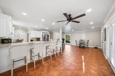 Lakefront home on Lake Hamilton offering over 3,000 sq ft, 4 - photo 13