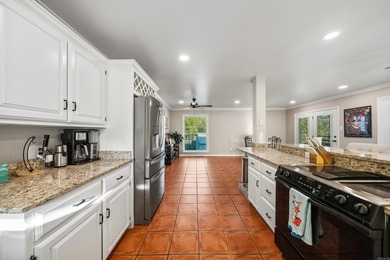 Lakefront home on Lake Hamilton offering over 3,000 sq ft, 4 - photo 16