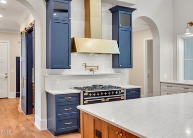 To Be Built | Custom Estate by BOLD Construction. Rare - photo 21