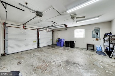 Welcome to 12006 Maddox Lane-a beautifully maintained one-level - photo 30