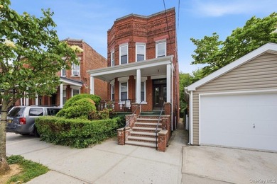 Nestled in the highly sought-after Woodlawn Heights section of - photo 1