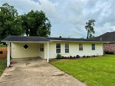 Lake Pontchartrain Home For Sale in New Orleans Louisiana
