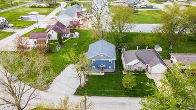 Lake Wawasee living at its best! Built in 2019, this - photo 4