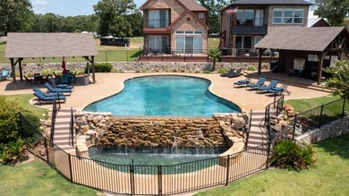 Enjoy the lock and leave lifestyle with great views and deep - photo 5
