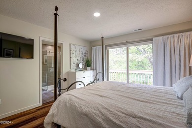 Fully custom remodeled home (2020-2021). Brought up to exacting - photo 15
