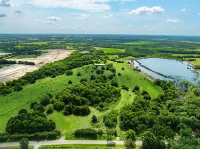 A Lakefront Legacy Estate Beyond Compare Welcome to 318 Cold - photo 15