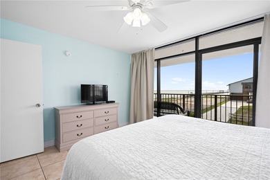 Welcome to your light, bright coastal escape on the shores of - photo 21