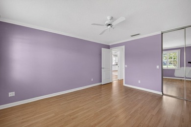 Light and bright 2BR/2BA/1CG home in desirable Palm City. This 1 - photo 21