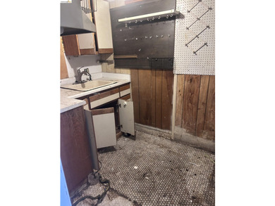 Location! Location! Location! Calling all investors, contractors - photo 24