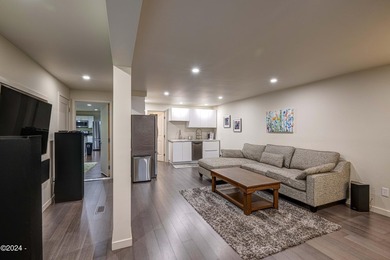Fully custom remodeled home (2020-2021). Brought up to exacting - photo 26