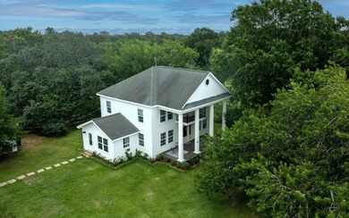Cotton Lake Home For Sale in Cove Texas