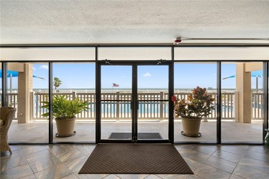 Welcome to your light, bright coastal escape on the shores of - photo 32