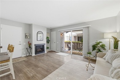 Beautifully updated ground-level condo in a highly desirable - photo 4