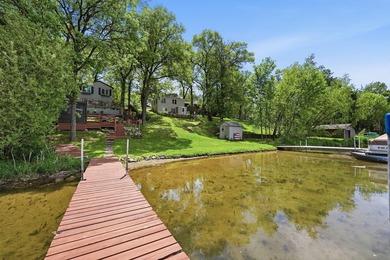Completely renovated and move-in ready, this charming 2-bedroom - photo 46
