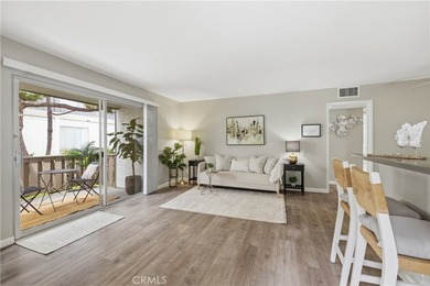 Beautifully updated ground-level condo in a highly desirable - photo 8