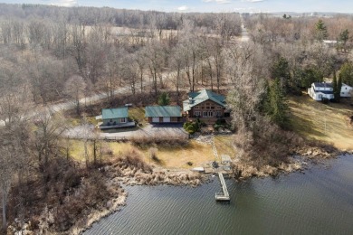 (private lake, pond, creek) Home For Sale in Reading Michigan