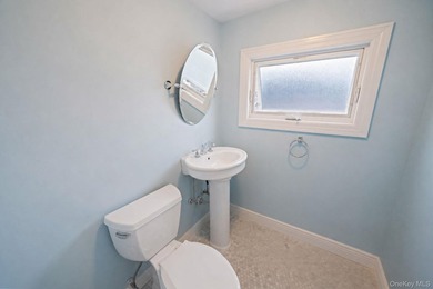 Welcome to 253 E Riviera Drive a charming expanded Cape-style - photo 18