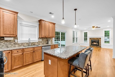 Spacious, glamorous and private... all at the same time! This - photo 19