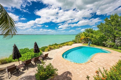 Located in the prestigious gated community of Shark Key, 30 - photo 6