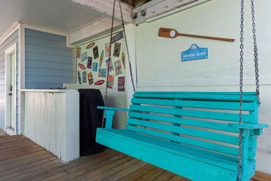 Welcome to ''The Salty Flamingo''! Waterfront living meets - photo 43