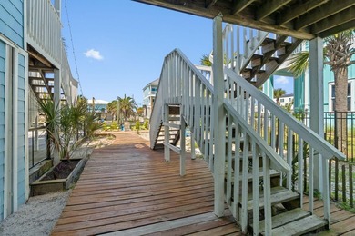 Welcome to ''The Salty Flamingo''! Waterfront living meets - photo 45