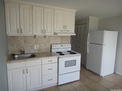 SERENE & COZY (1) BEDROOM & BATHROOM APARTMENT & COVERED/SECURED - photo 3