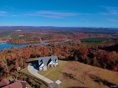 Experience breathtaking panoramic views of Weiss Lake and - photo 5