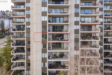 Willamette River - Multnomah County Condo For Sale in Portland Oregon