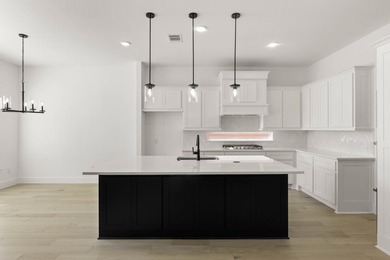 MLS# 21141271 - Built by First Texas Homes - Ready Now! ~ - photo 12