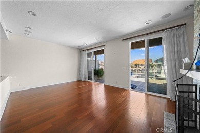 Experience the ultimate Huntington Harbour lifestyle in this - photo 13
