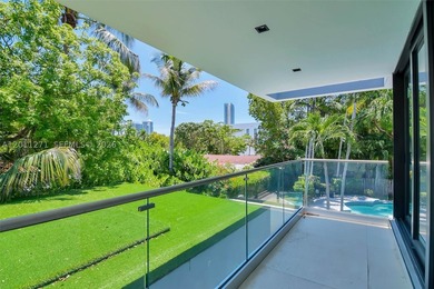 New construction in The Roads near Brickell. This 5 bed, 6.5 - photo 15