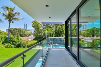 New construction in The Roads near Brickell. This 5 bed, 6.5 - photo 16