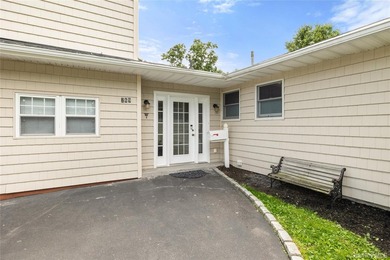 Welcome to 269 Brookville Avenue, Islip! This beautifully - photo 2