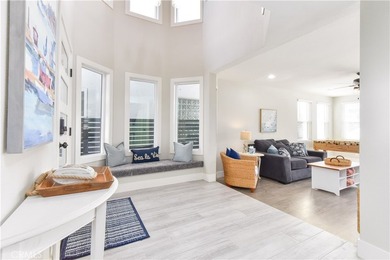 This stunning three-level waterfront home on Sunset Island - photo 34